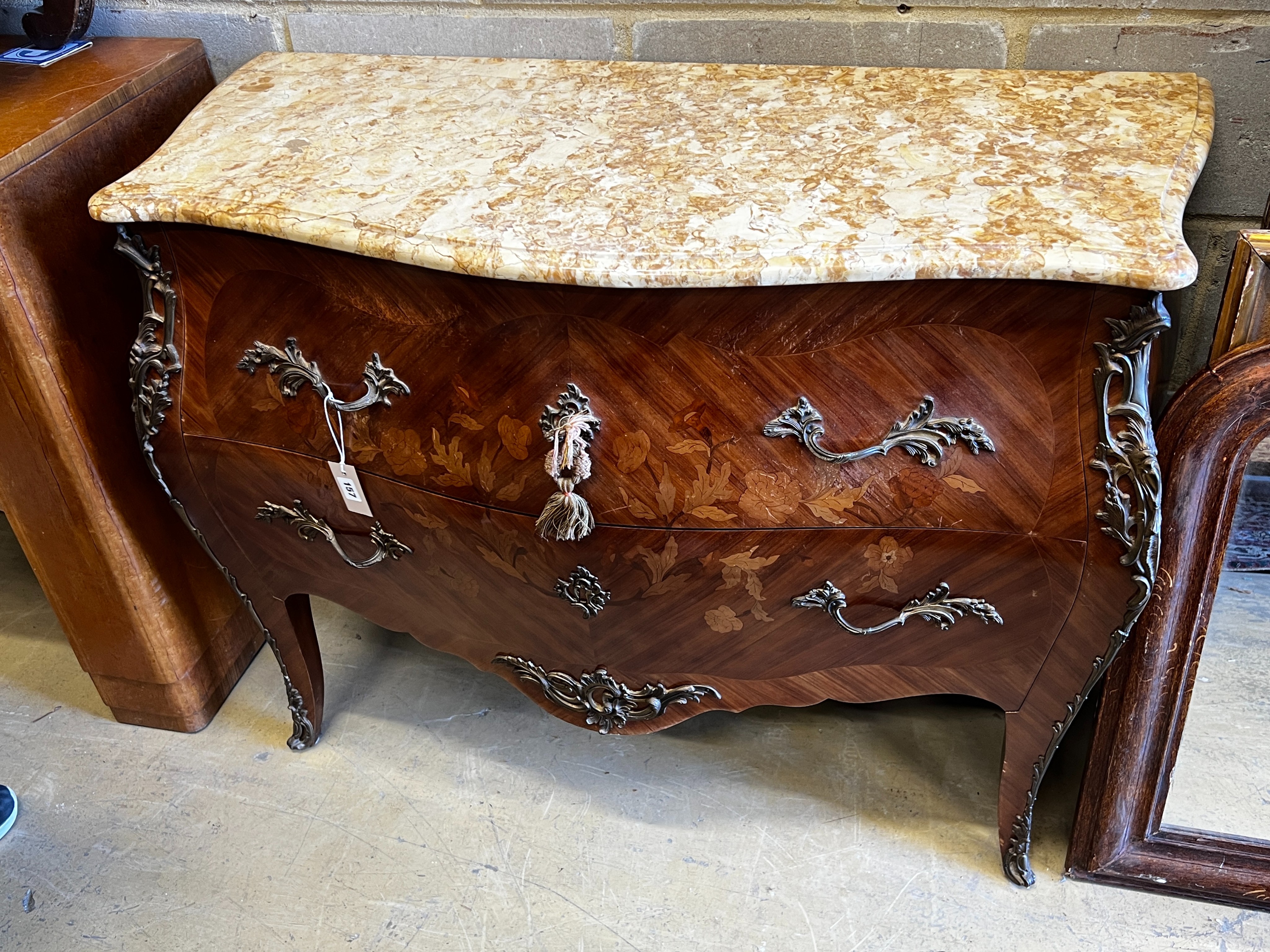 A Louis XV style marble top commode, width 116cm, depth 53cm, height 85cm